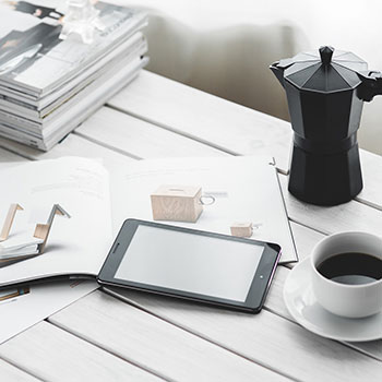 AC米兰再度获胜，追在后面