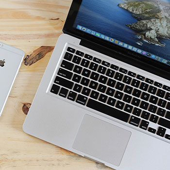 阿森纳前锋连开两枪，协助球队击败劲旅